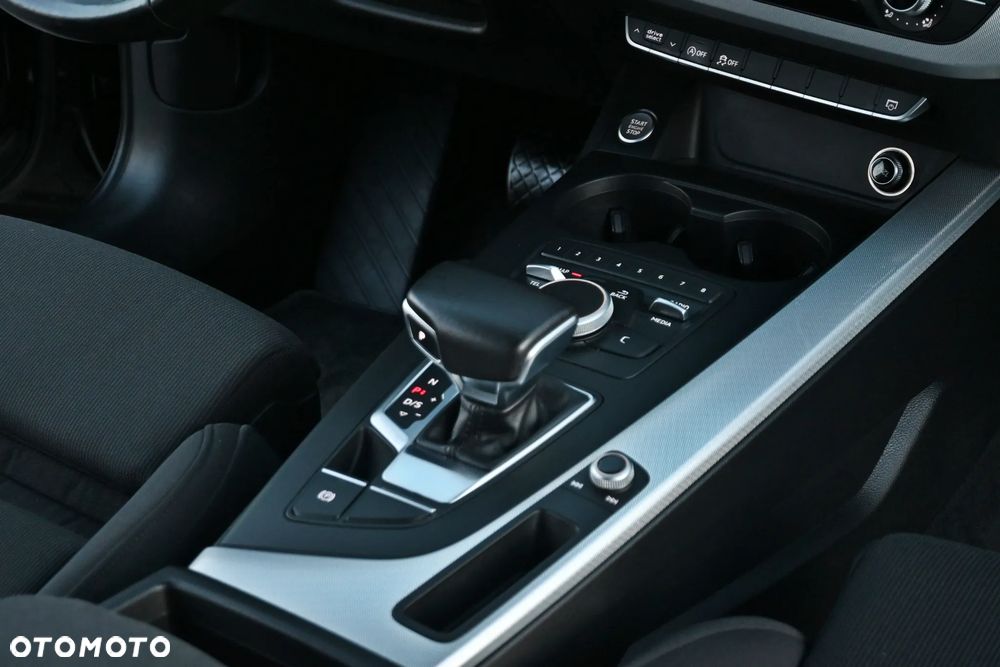 Audi A4 Avant 2.0 TDI ultra S tronic sport - 27