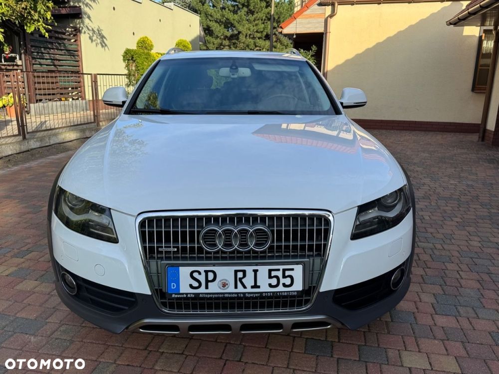 Audi A4 Allroad - 12