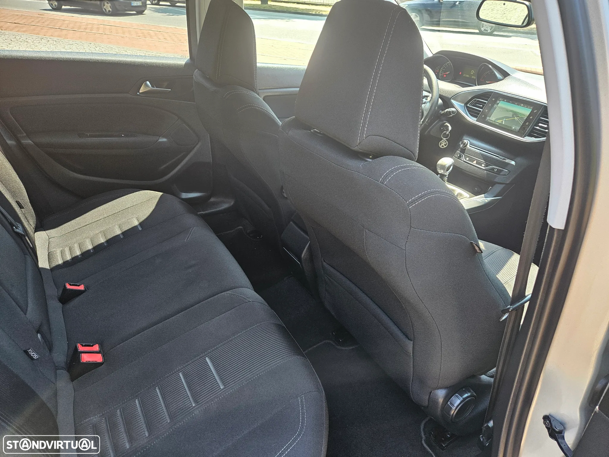 Peugeot 308 SW 1.6 e-HDi Active CVM6 - 23