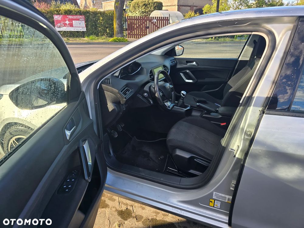 Peugeot 308 1.6 BlueHDi Business Line S&S - 16