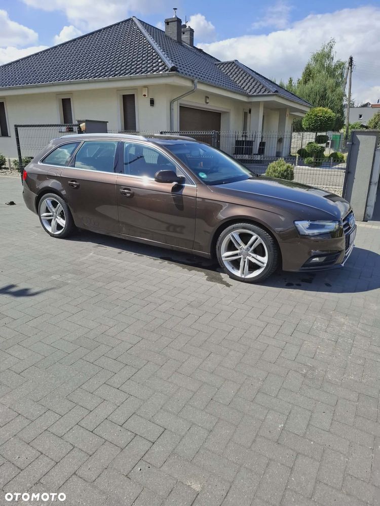 Audi A4 Avant 2.0 TDI DPF Ambiente - 2
