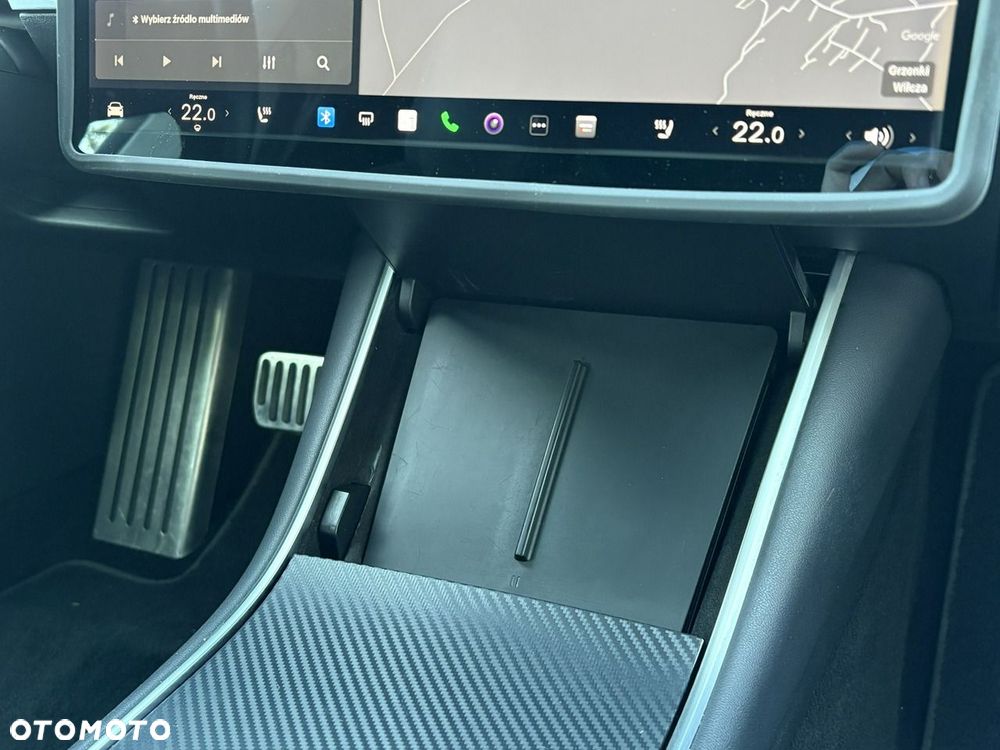 Tesla Model 3 - 16