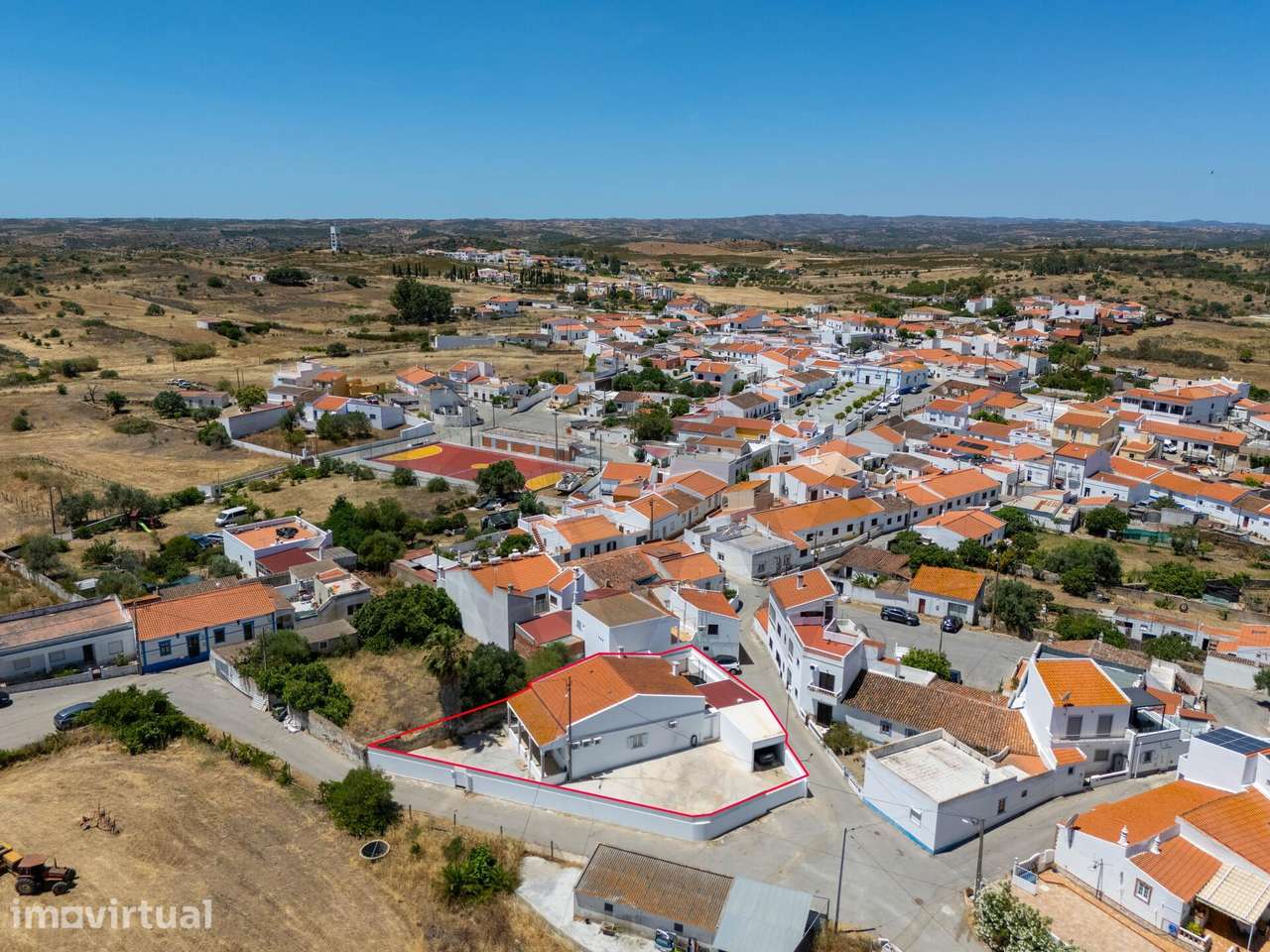 Moradia T3 Totalmente Remodelada em 2025 com 528 m2 de Terreno | Azinh - Grande imagem: 2/31