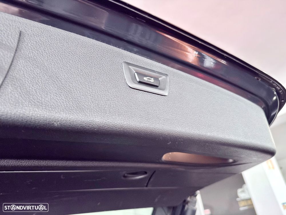 BMW 318 d Pack M - 25