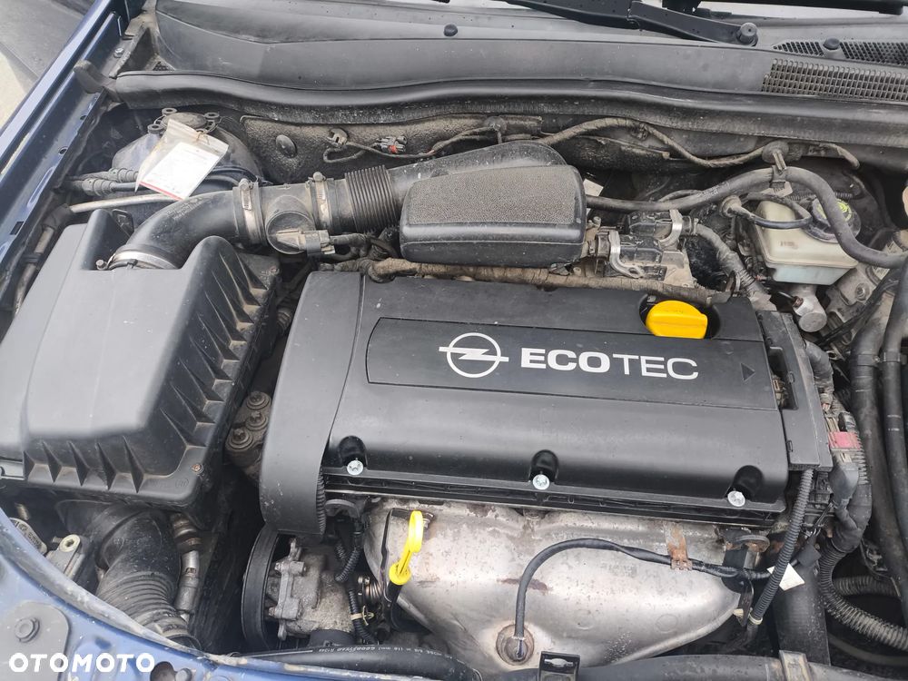 Opel Astra - 4