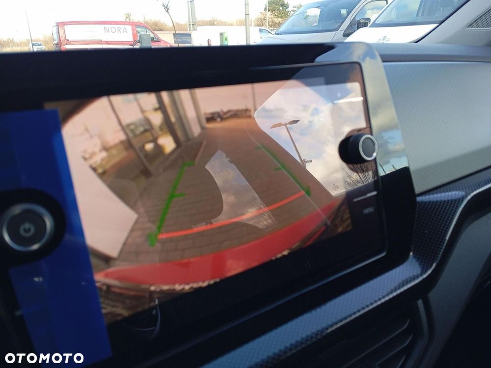 Volkswagen T-Cross - 11