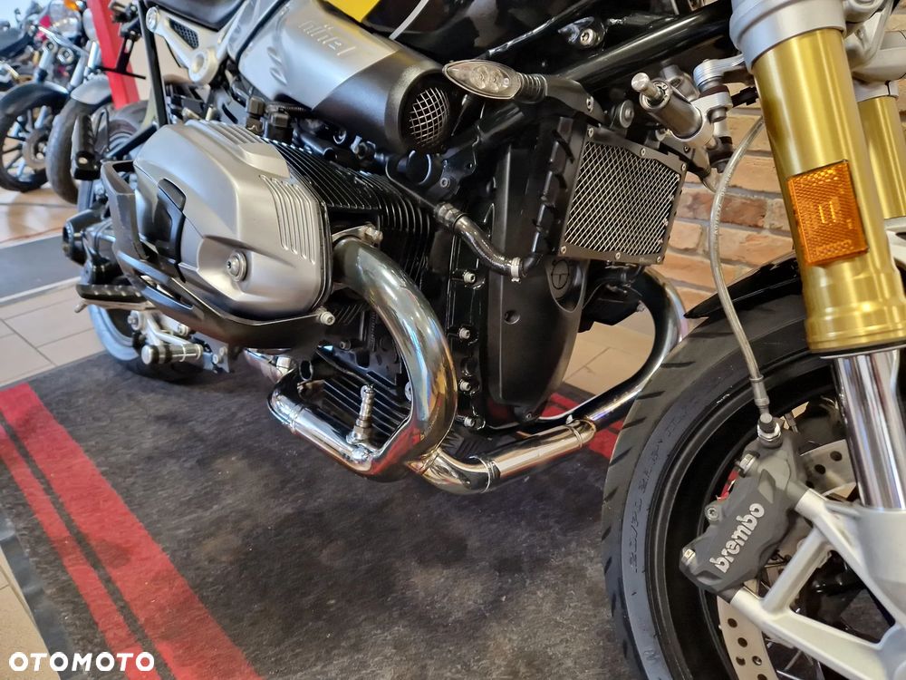 BMW R - 25