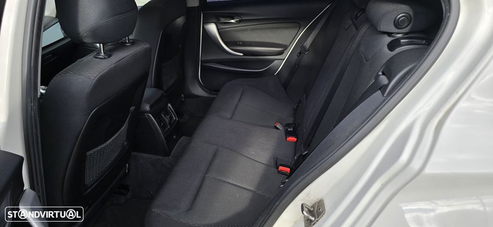 BMW 118 d Line Sport - 9