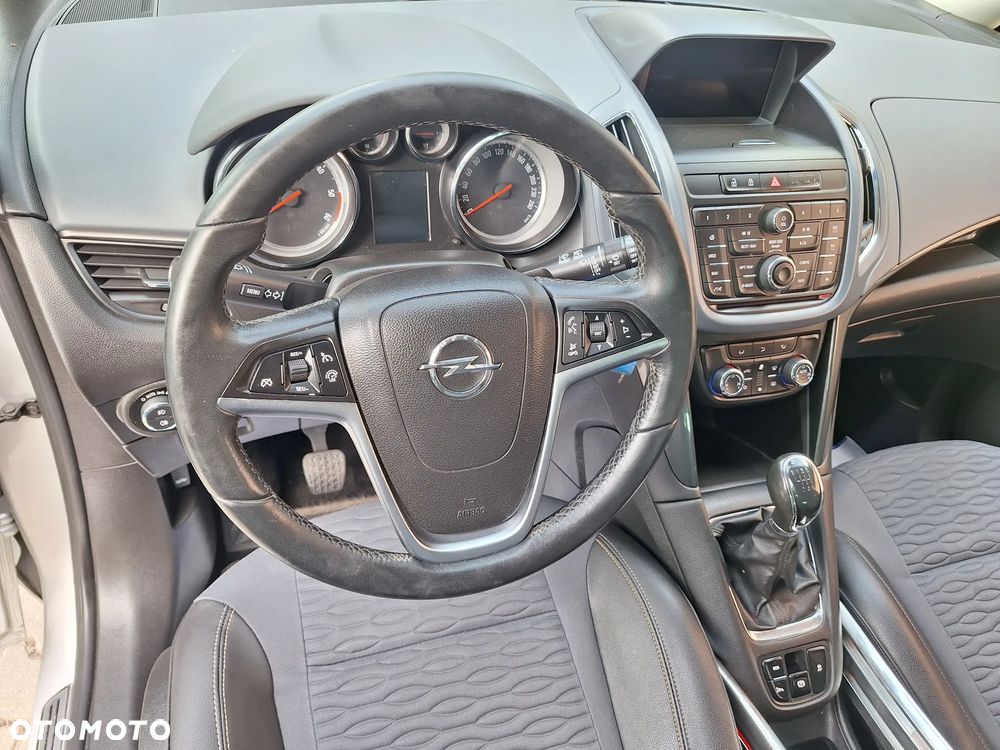 Opel Zafira - 21