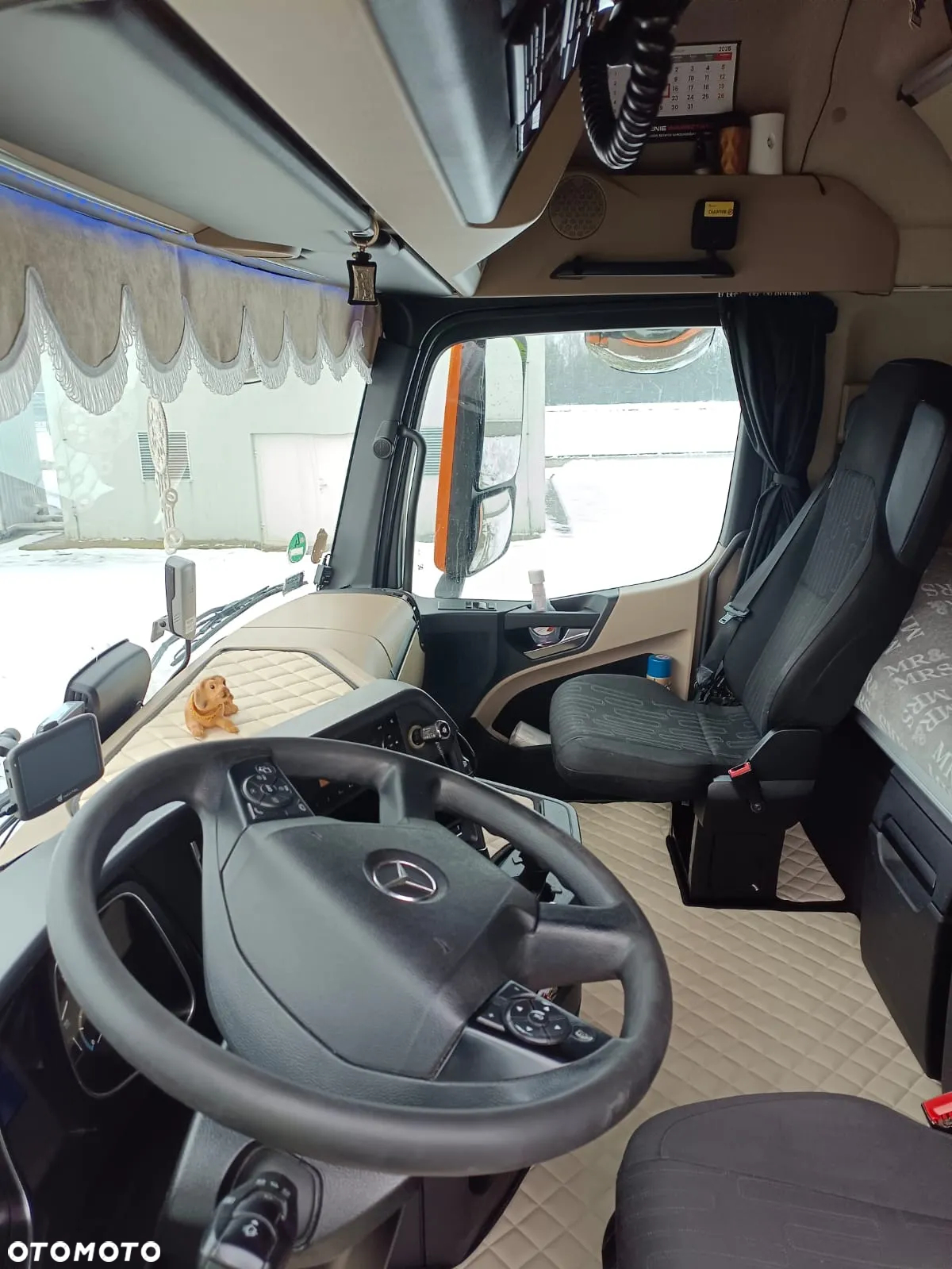 Mercedes-Benz Actros - 9