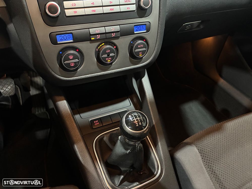 VW Golf 1.9 TDi BlueM. Trend. Pack - 14