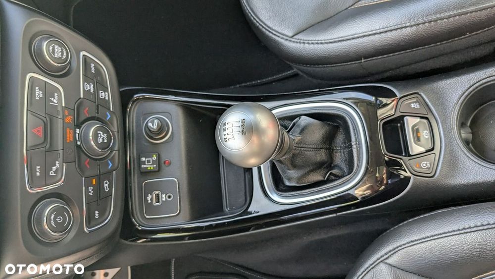 Jeep Compass - 31