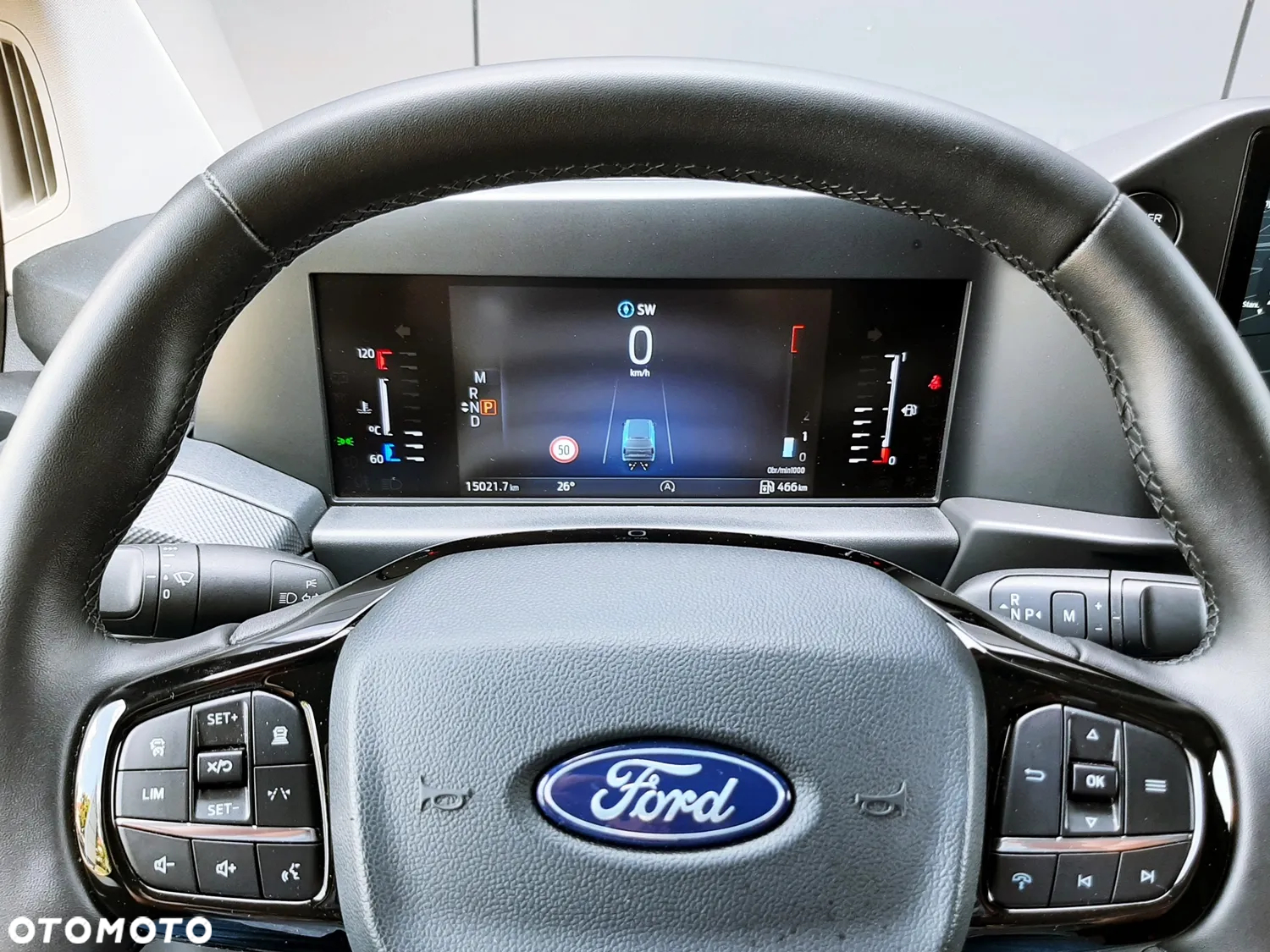 Ford Custom - 30