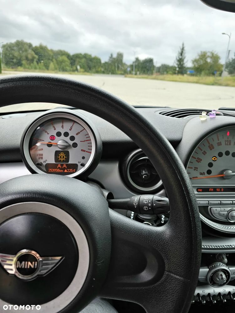 MINI ONE Standard - 9