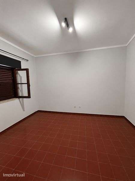 Moradia T3 com quintal - Grande imagem: 3/12