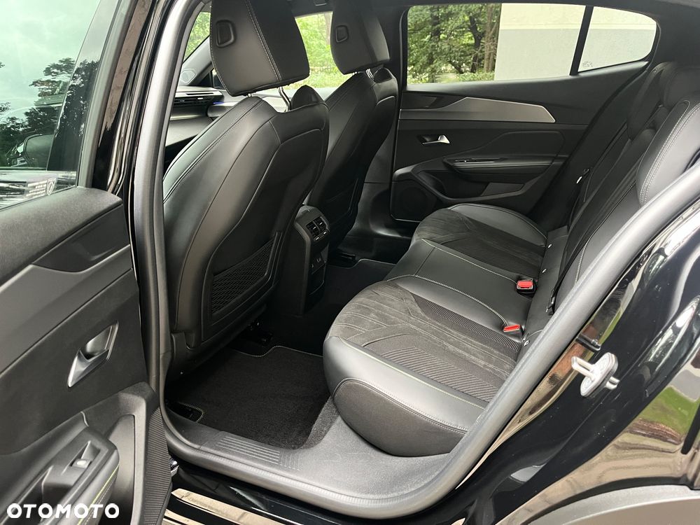Peugeot 408 PureTech 130 EAT8 GT - 28