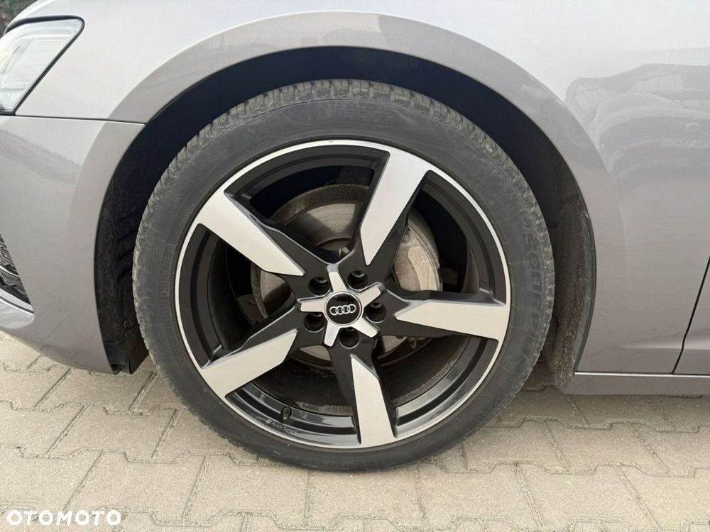 Audi A6 Avant 40 TDI S tronic - 32