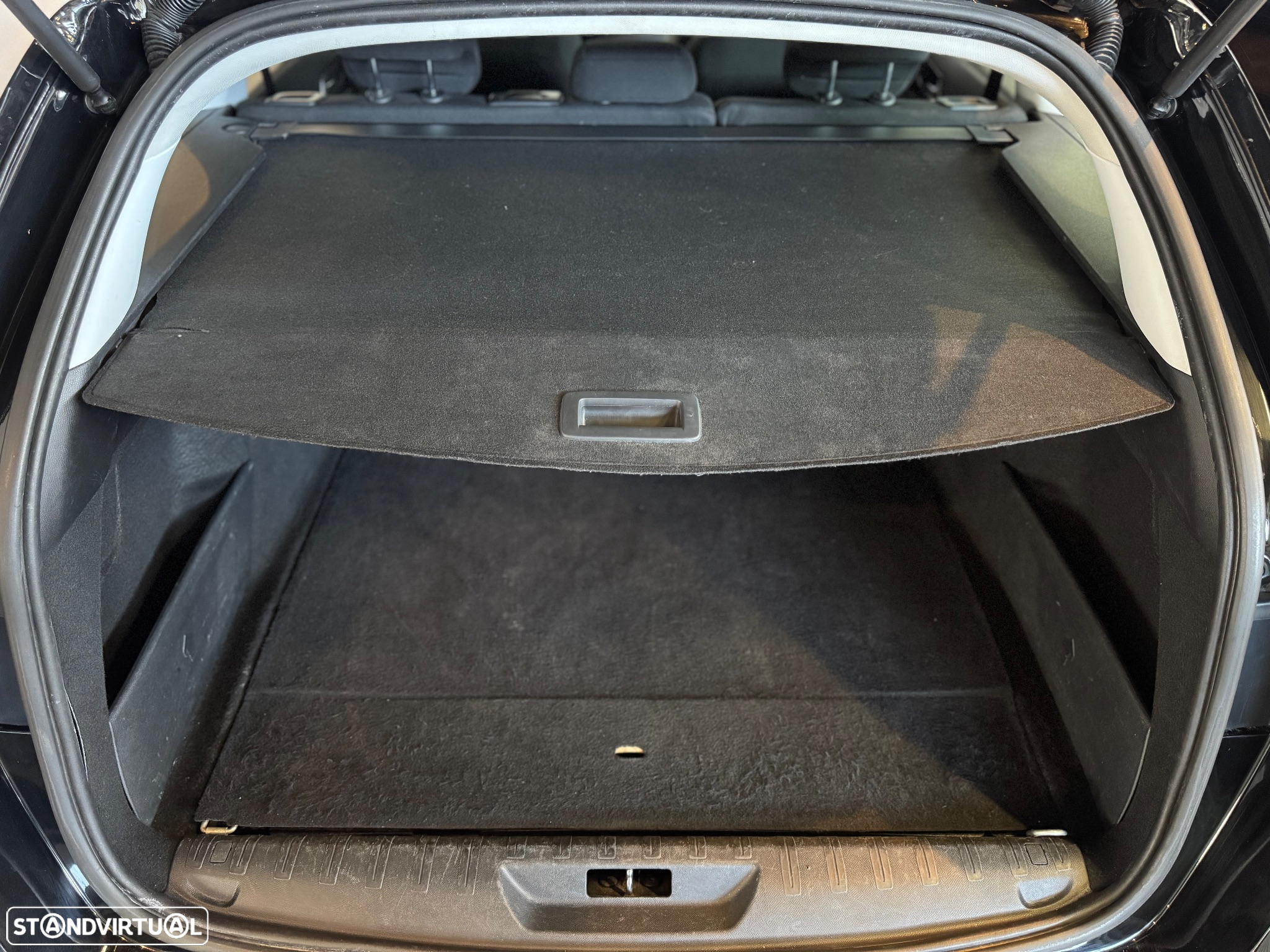 Peugeot 308 SW BlueHDi 130 EAT8 Style - 39