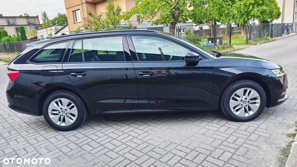 Skoda Octavia 2.0 TDI DSG Sportline - 15