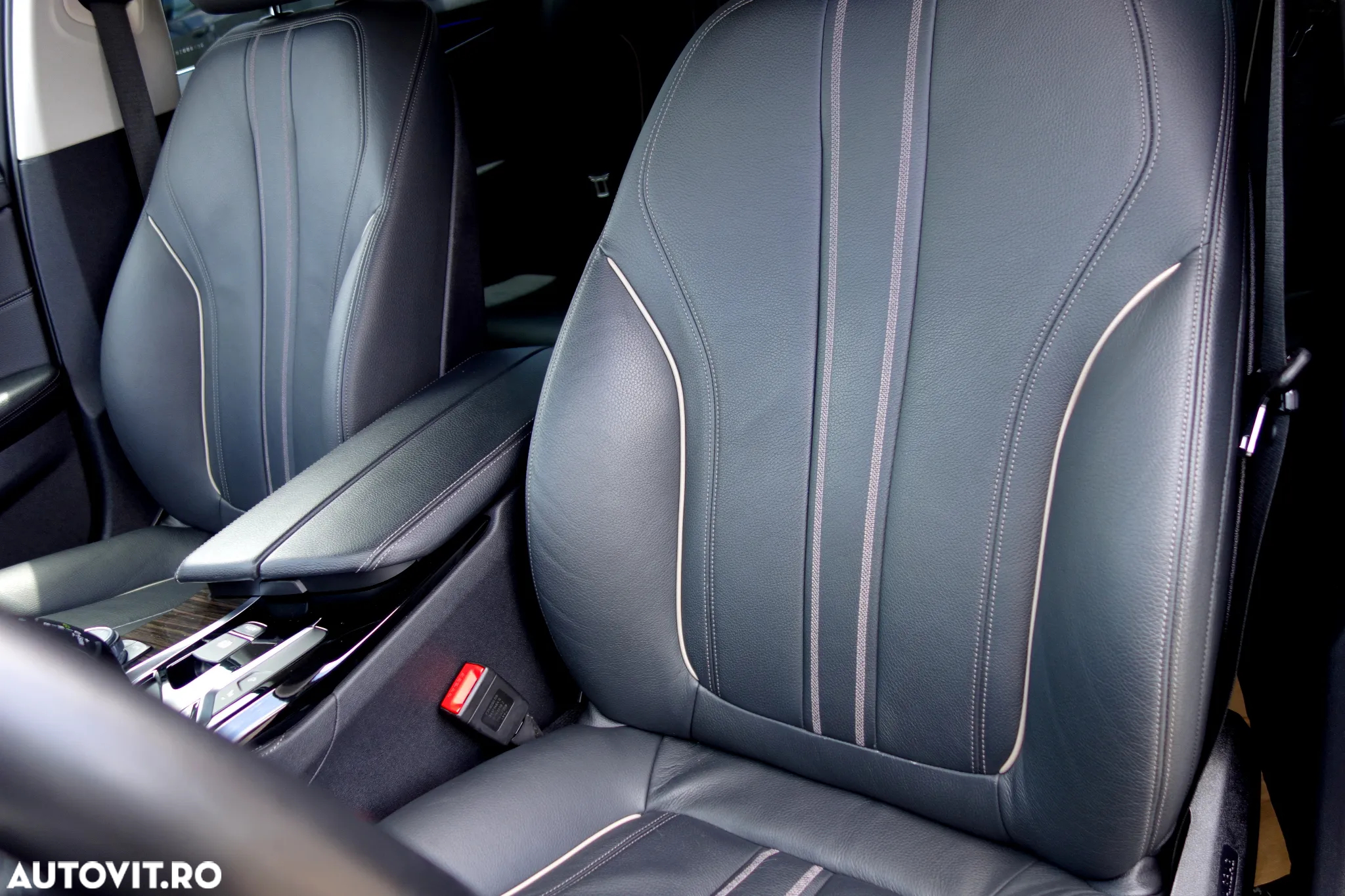 BMW Seria 5 520d AT MHEV - 27