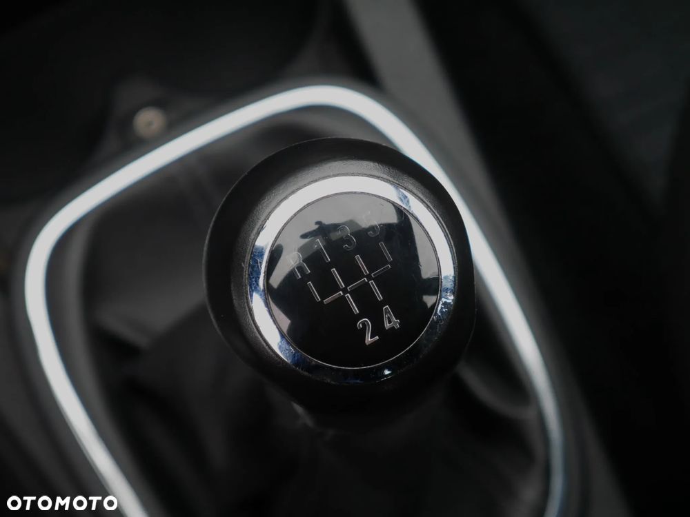 Opel Corsa 1.4 16V Edition - 34