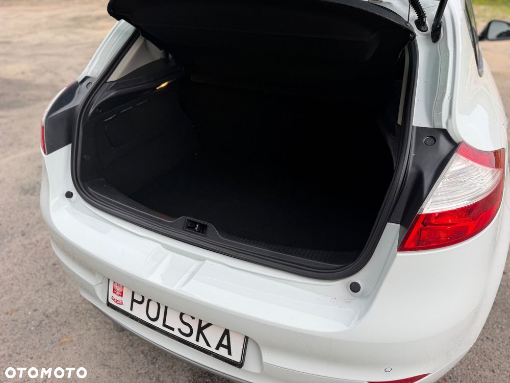 Renault Megane TCe 130 Luxe - 17