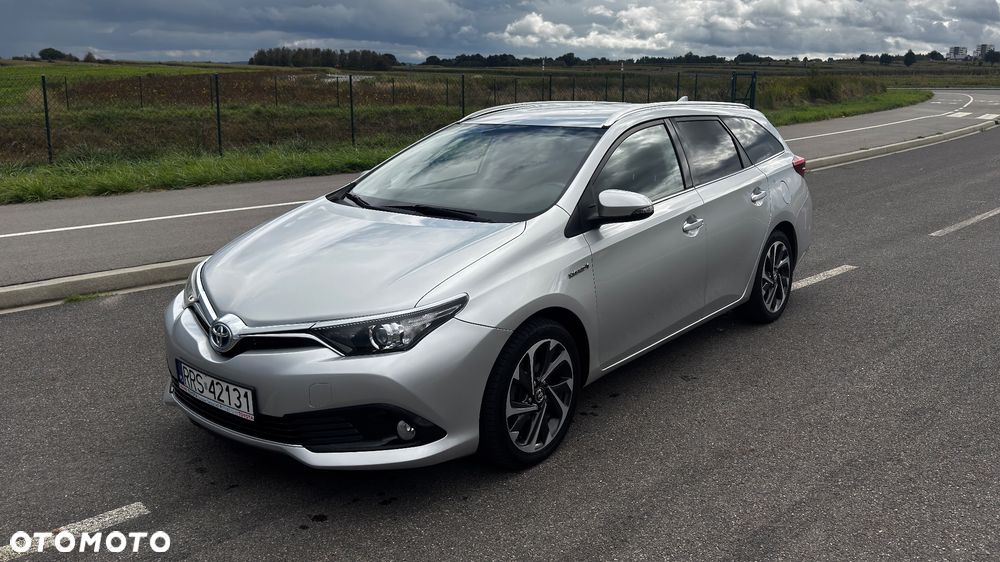 Toyota Auris 1.8 VVT-i Hybrid Automatik Touring Sports Comfort - 1