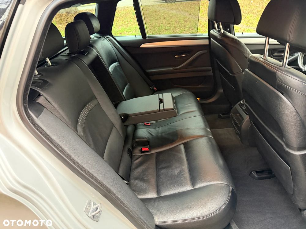 BMW Seria 5 - 32
