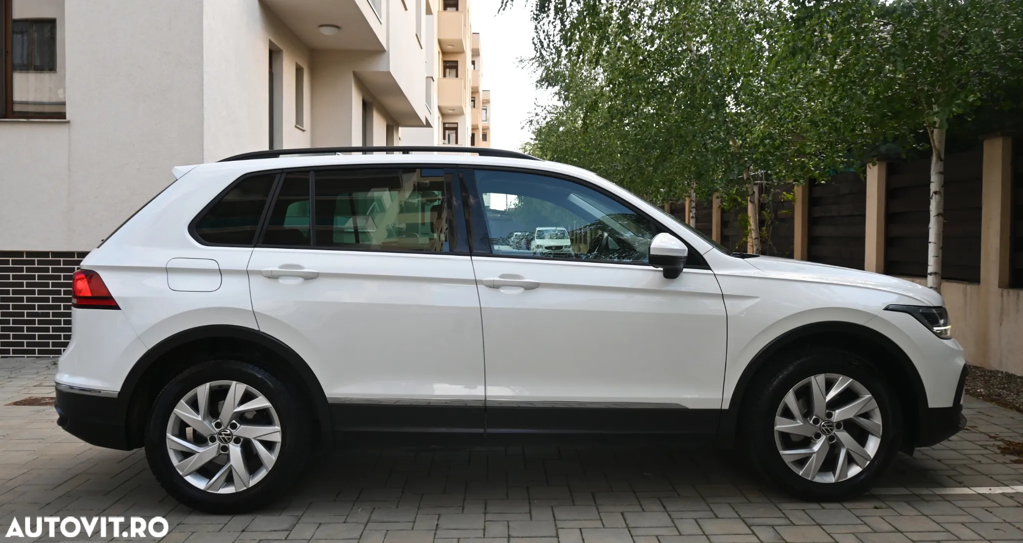 Volkswagen Tiguan 2.0 TDI SCR DSG 4Motion Elegance - 17