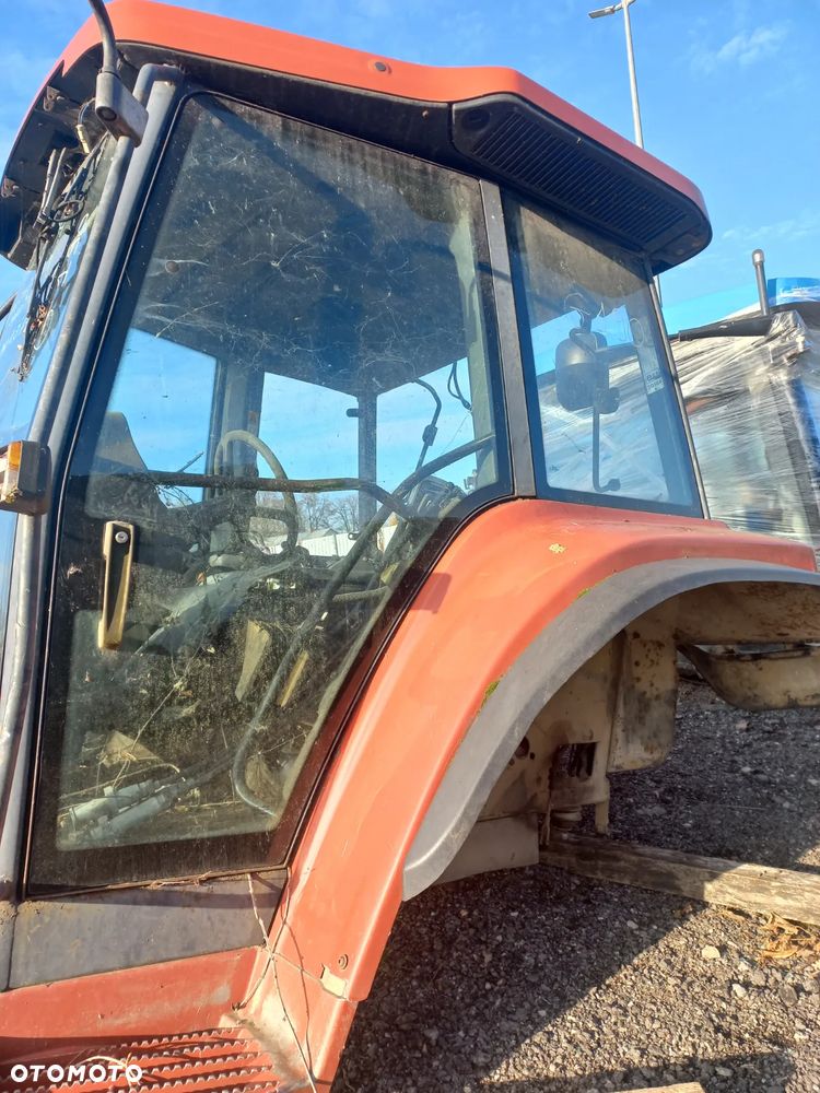 Kabina New Holland G ,TM, licznik,wiązka elektryczna,sterowniki,drzwi,plastiki,ehr,8970,g240,8030,komputer,t7.200.8670,t6070,tm140,7.210,m100,115,135,dach, - 11