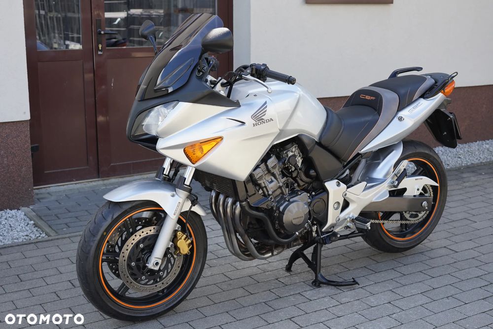 Honda CBF - 22
