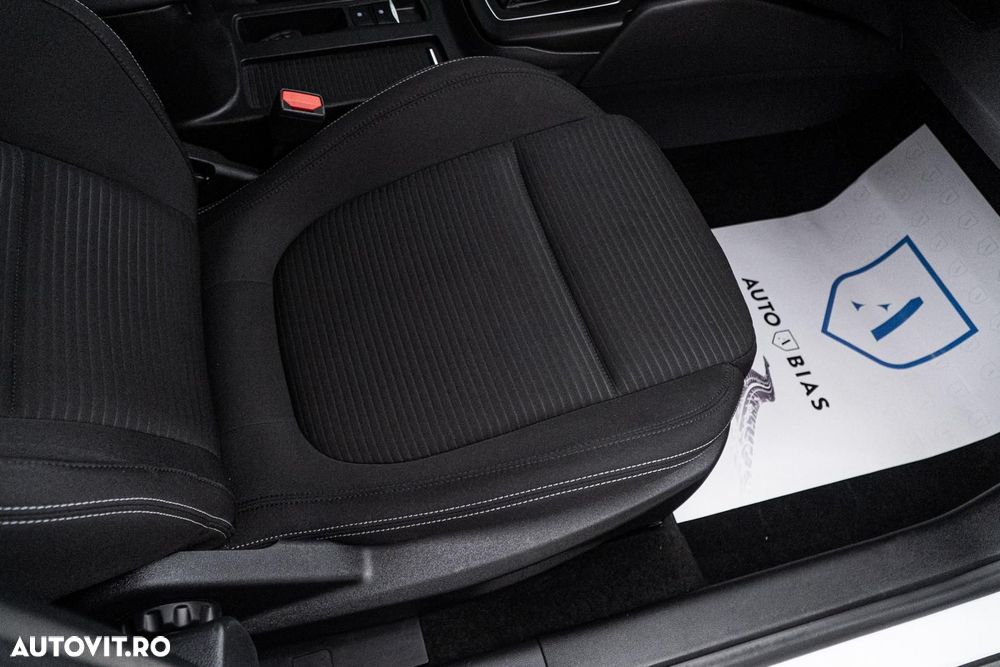 Ford Focus 1.0 EcoBoost MHEV Titanium - 40