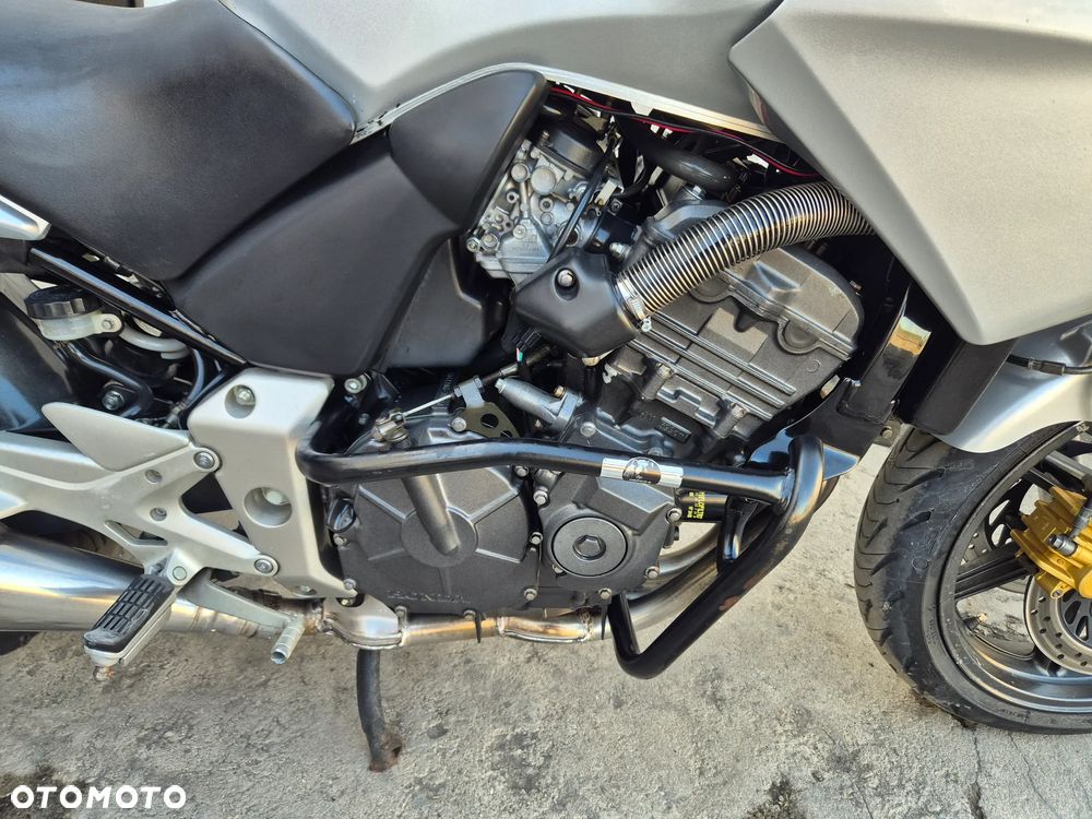 Honda CBF - 4