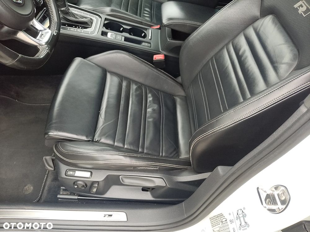 Volkswagen Passat - 16