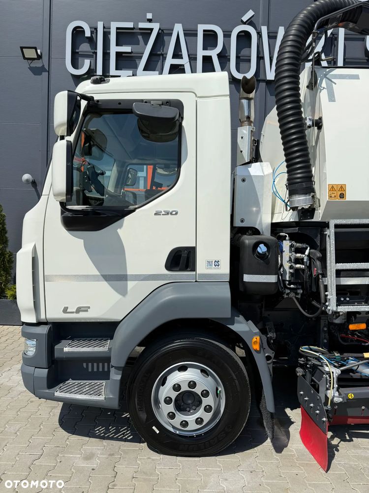 DAF DAF LF 15.230 Euro 6 // zamiatarka uliczna // budowlana dwustronna JOHNSTON VT652 - 18