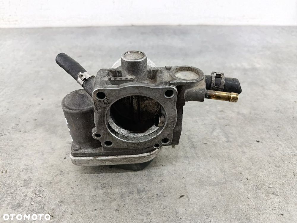 PRZEPUSTNICA VW PASSAT B5 FL 06B133062P  408.238/223/003 1.6 8V - 5