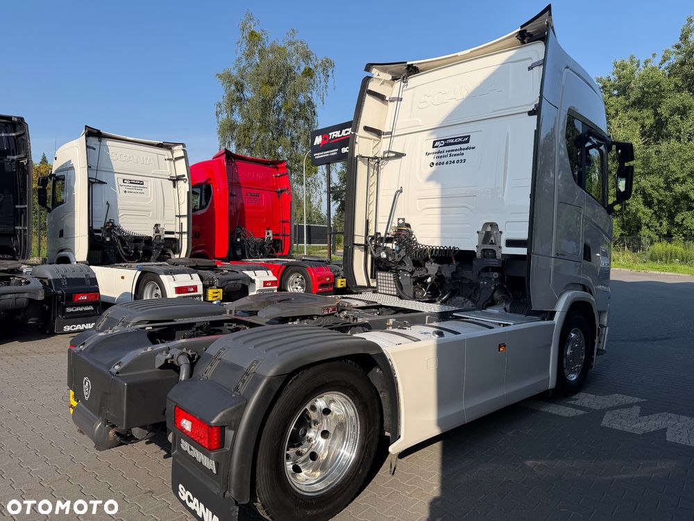 Scania S460 cała na poduszkach salon polska - 3