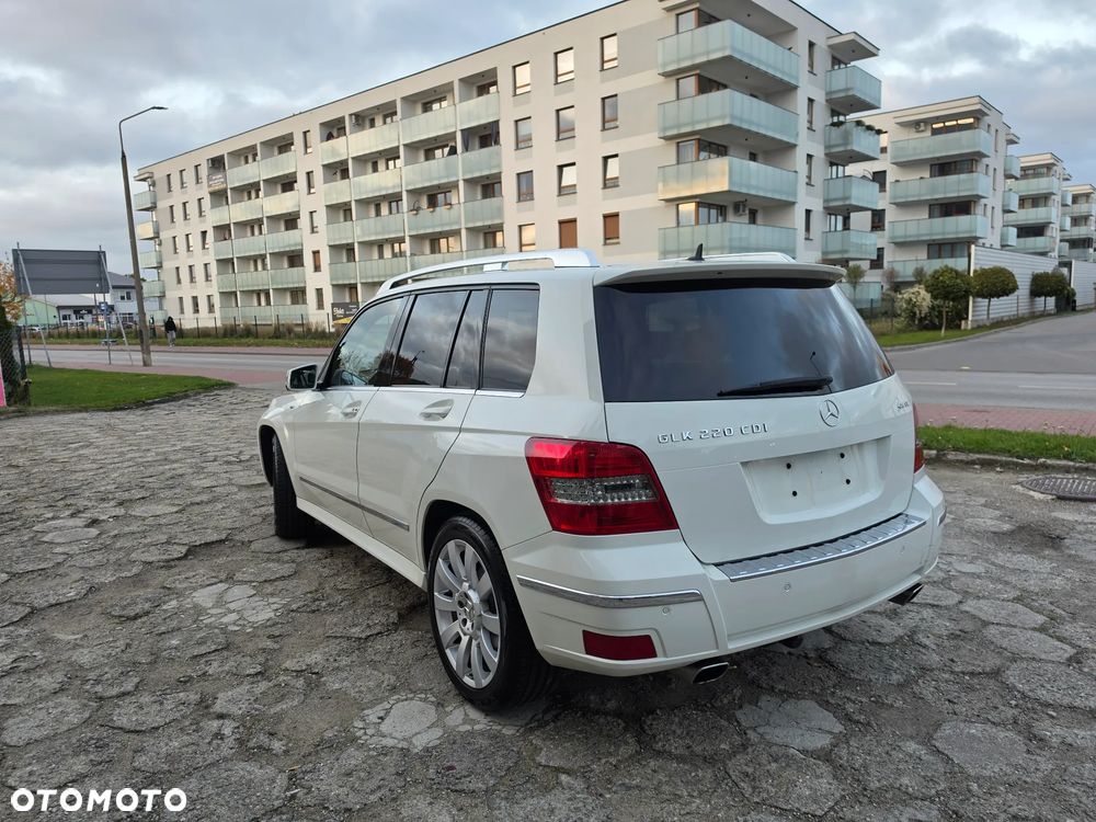 Mercedes-Benz GLK 220 CDI DPF 4Matic BlueEFFICIENCY 7G-TRONIC - 8