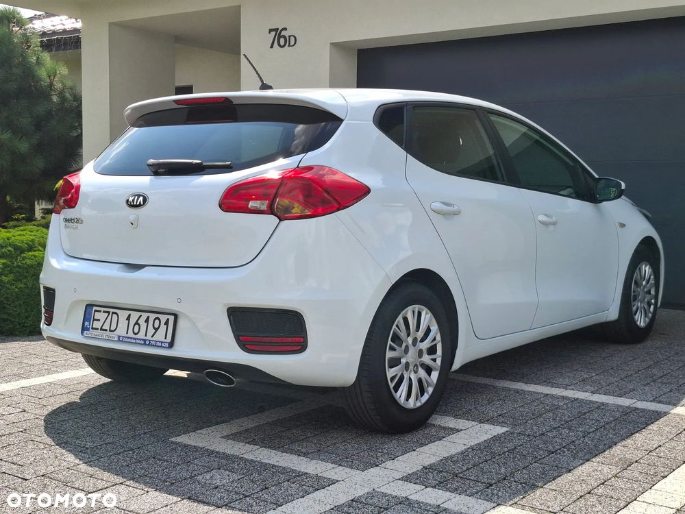 Kia Ceed 1.4 CVVT Attract plus - 16