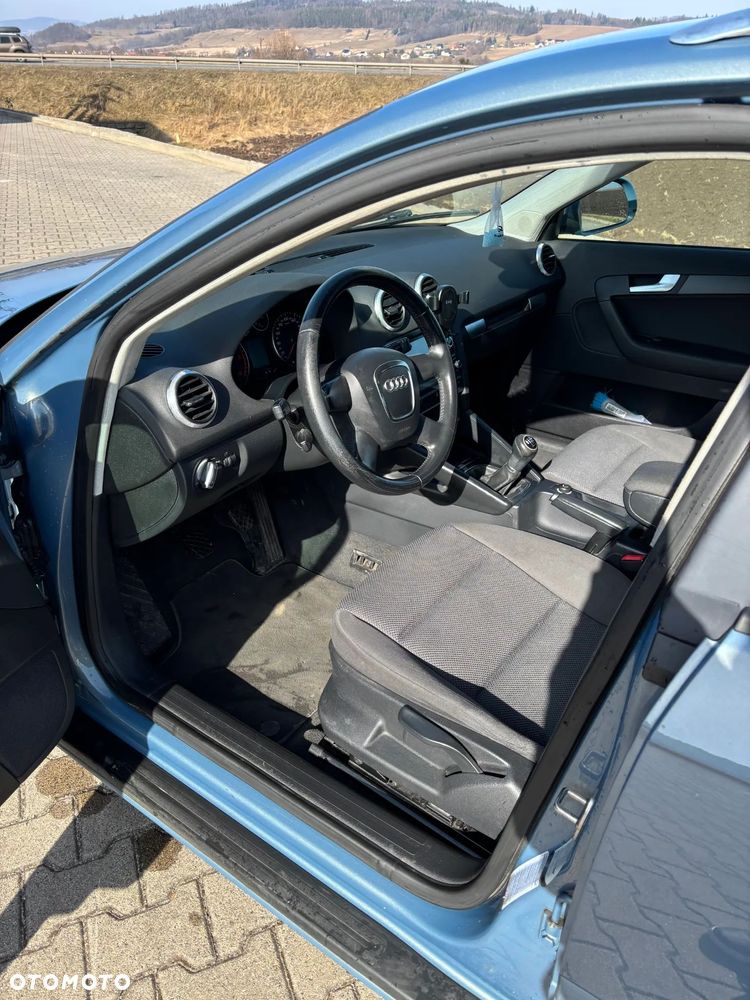 Audi A3 Sportback 2.0 TDI DPF Ambiente - 10