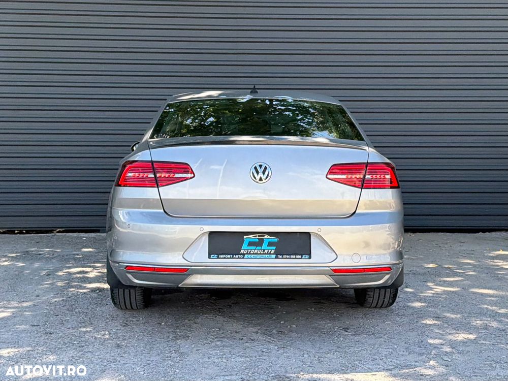 Volkswagen Passat 2.0 TDI DSG Highline - 5
