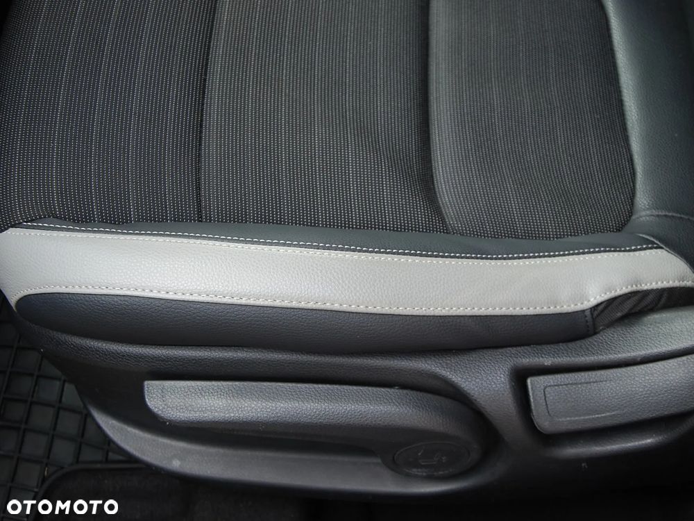 Kia Stonic 1.2 L - 33