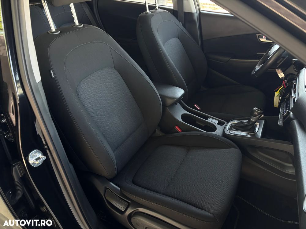 Hyundai KONA - 36
