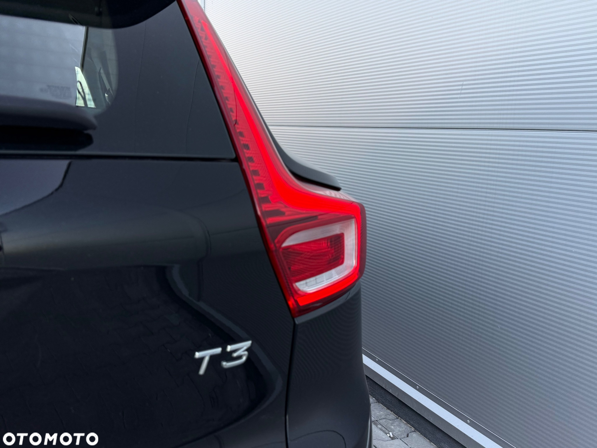 Volvo XC 40 T3 Geartronic Momentum Pro - 38
