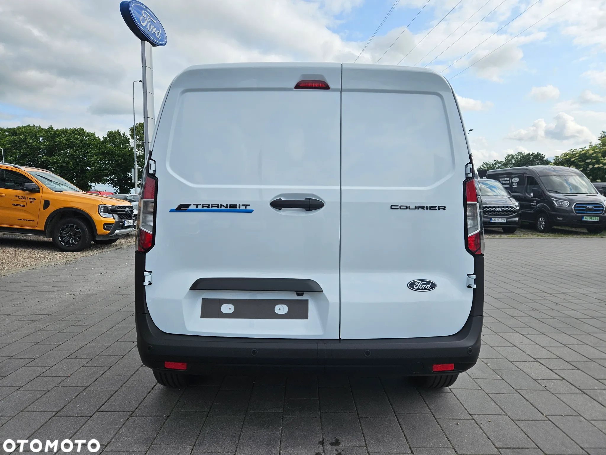 Ford E-Transit Courier - 6