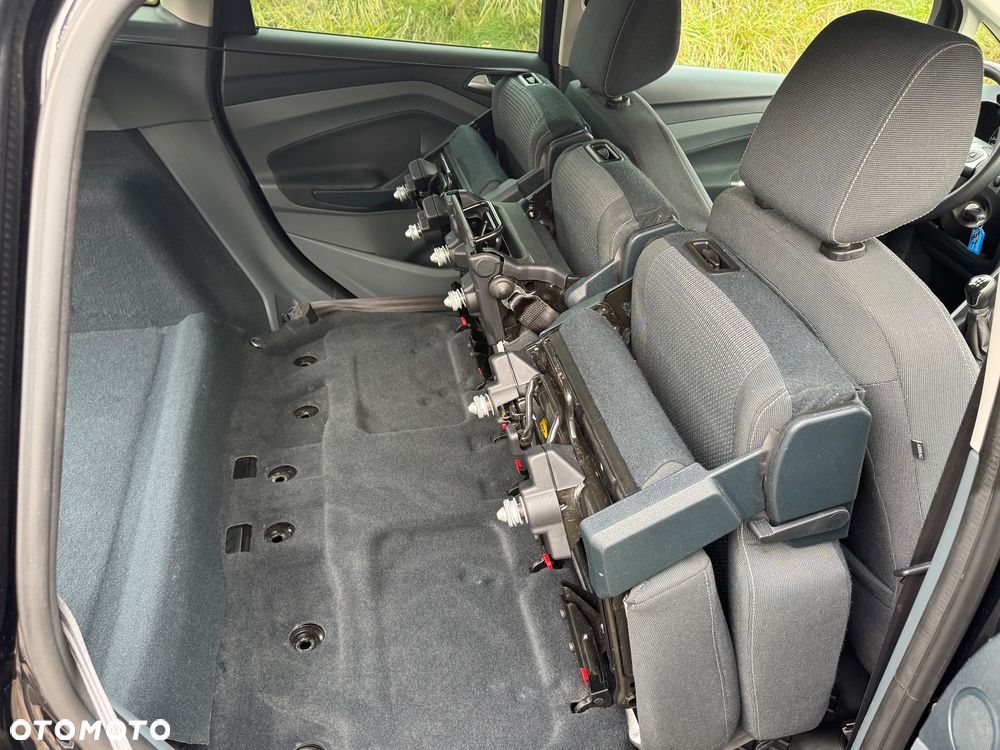 Ford C-MAX - 22