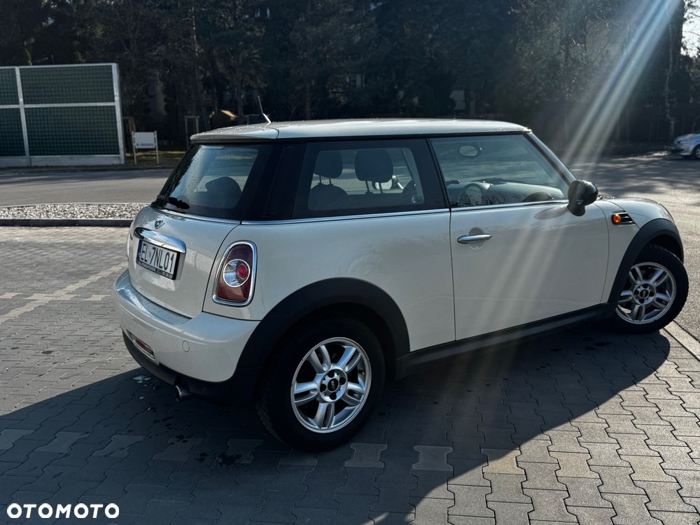 MINI ONE - 8