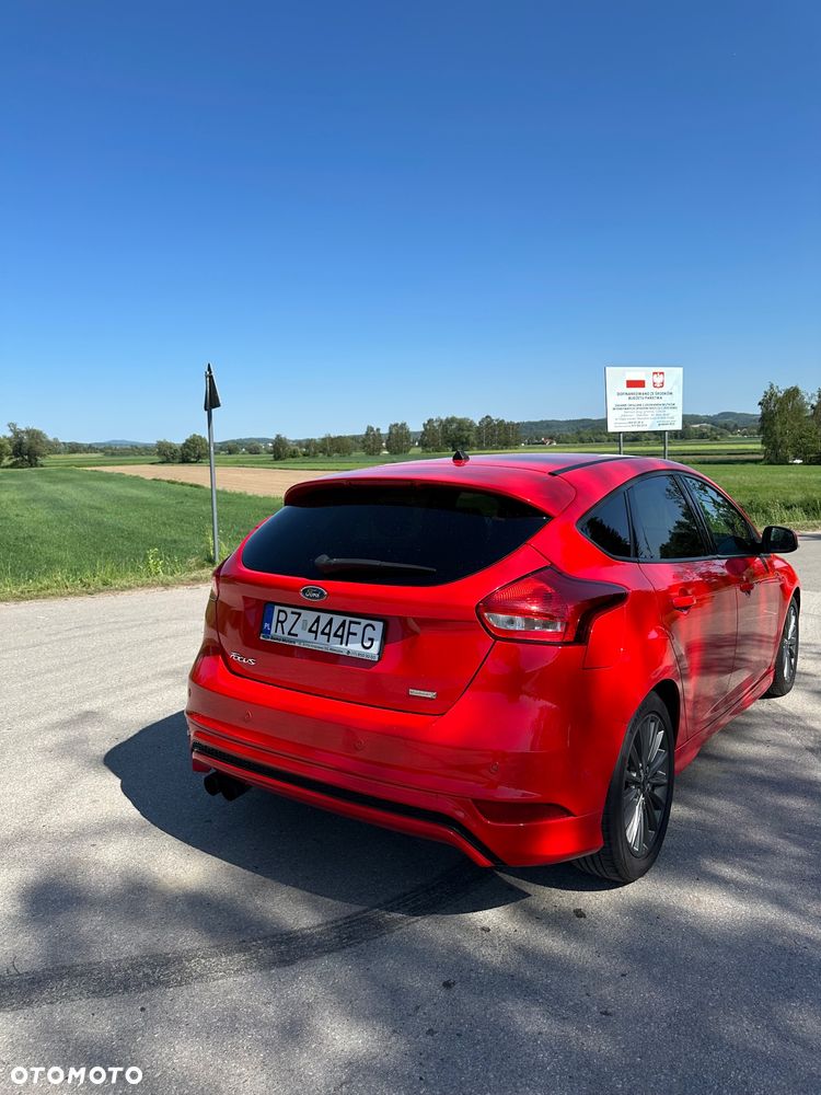 Ford Focus 1.0 EcoBoost ST-Line - 5