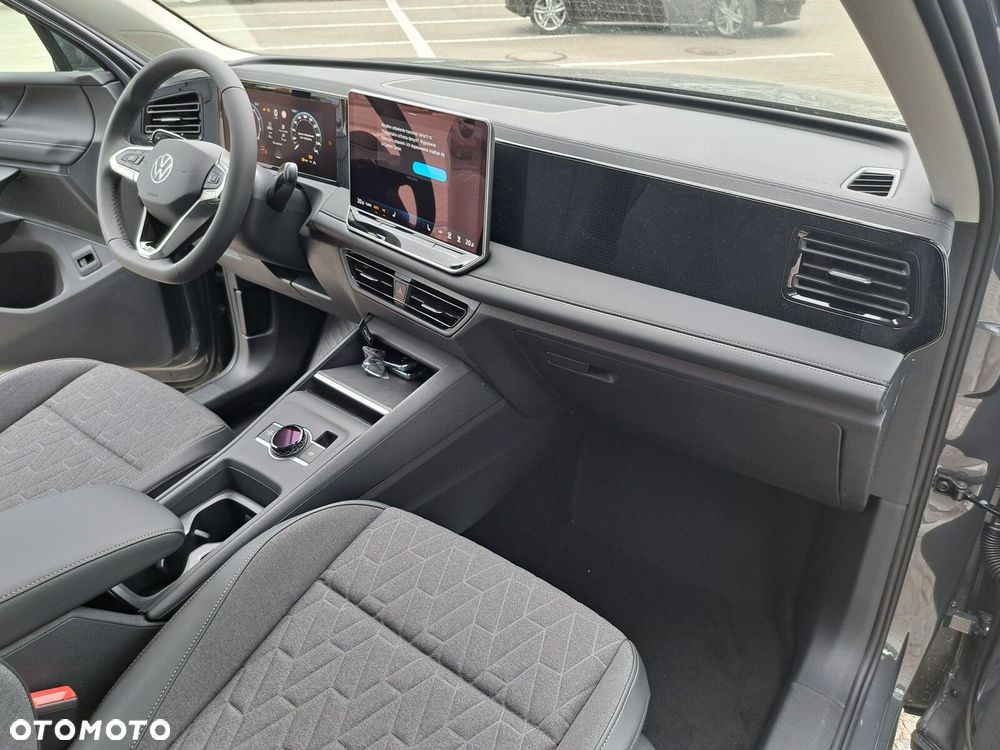 Volkswagen Tiguan - 10