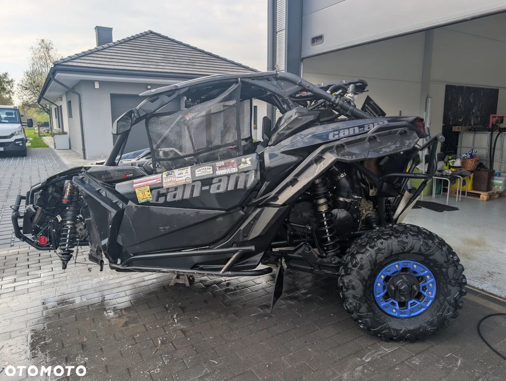 Can-Am Maverick - 4